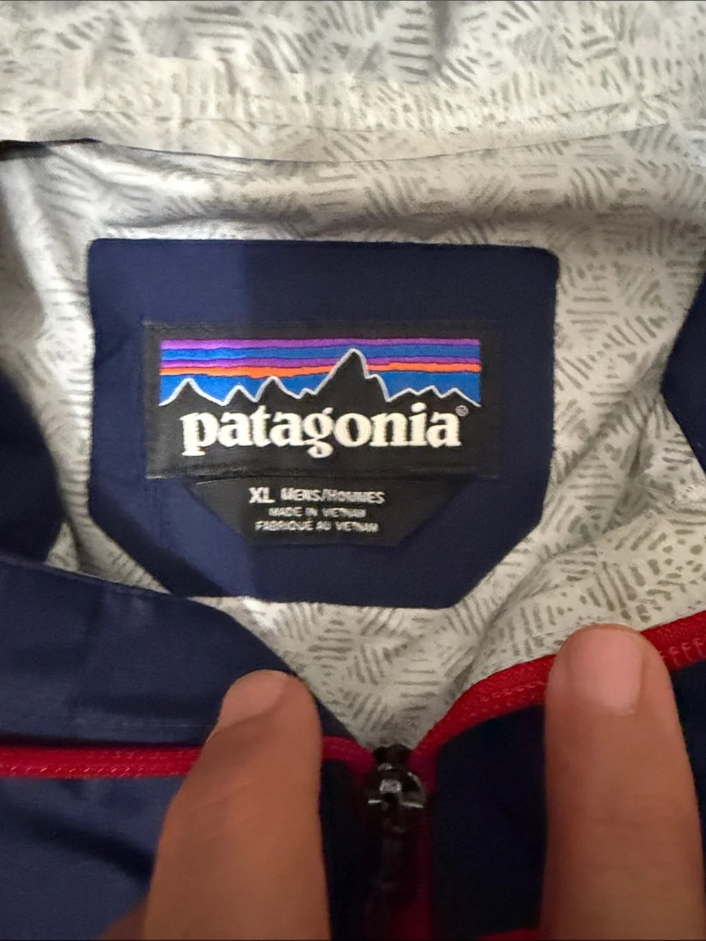 Patagonia Men's Hooded Two-Tone Windbreaker Jacket - Red & Navy Size XL
